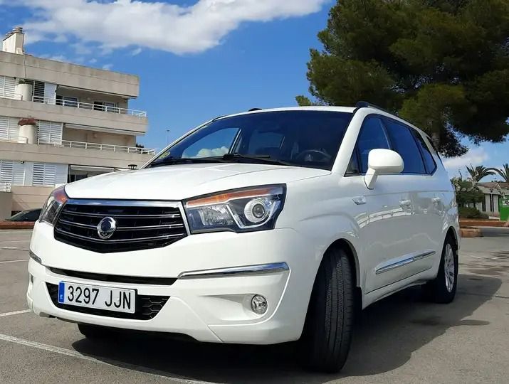 Ssangyong Rodius • 2015 • 110,600 km 1