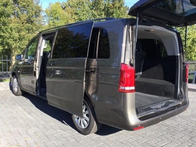 Mercedes-Benz 210 Van • 2018 • 142,000 km 9