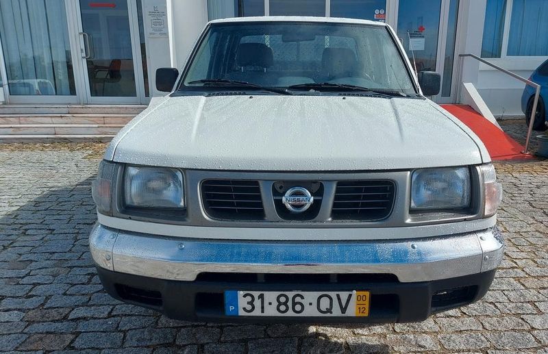 Nissan Pickup • 2000 • 245,000 km 1