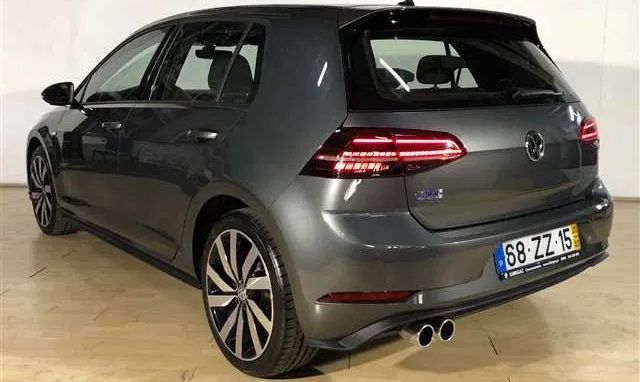 Volkswagen Gol • 2020 • 10,000 km 1