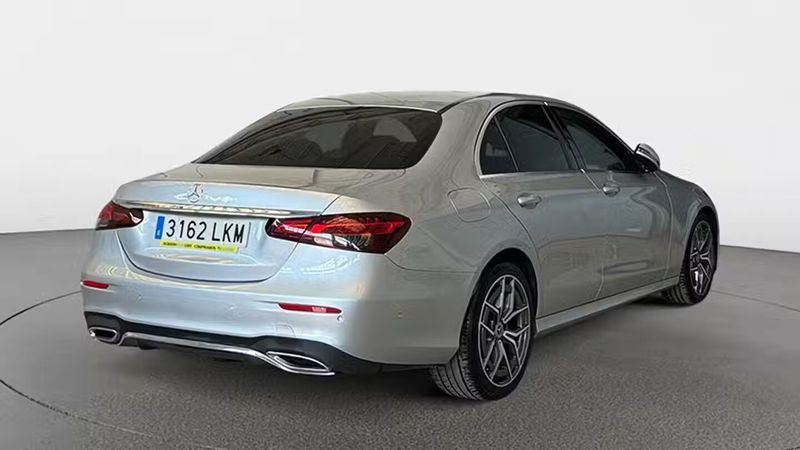 Mercedes-Benz E • 2020 • 115,784 km 4
