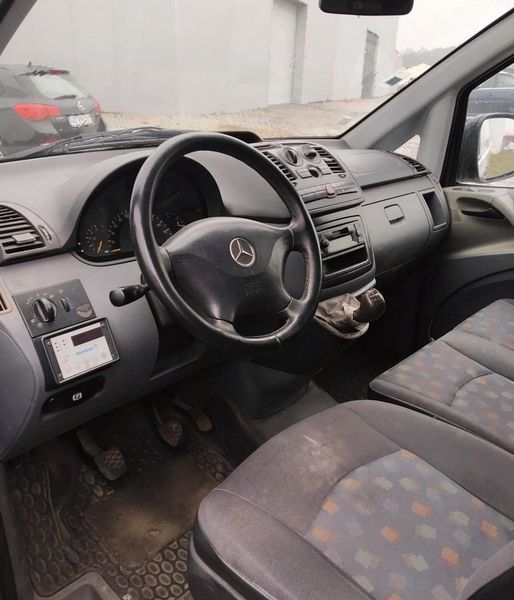 Mercedes-Benz E • 2007 • 500,000 km 5