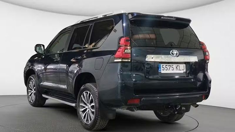 Toyota Land Cruiser • 2018 • 73,085 km 5