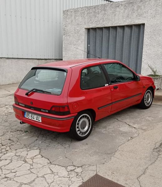 Renault Clio • 1992 • 167,000 km 6