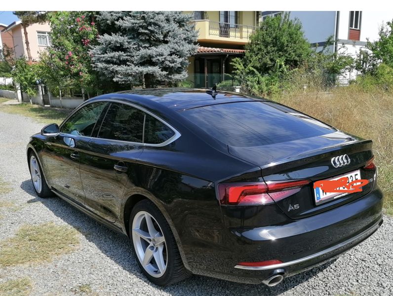 Audi A5 • 2019 • 32,500 km 4