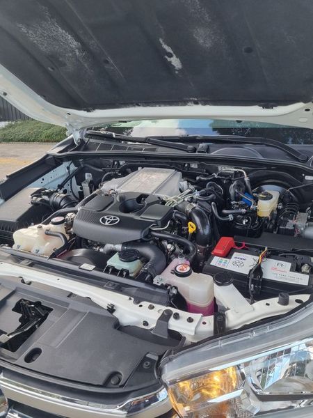 Toyota Hilux • 2020 • 14,230 km 4