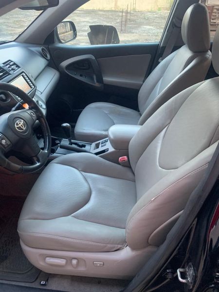 Toyota RAV4 • 2010 • 21 km 3