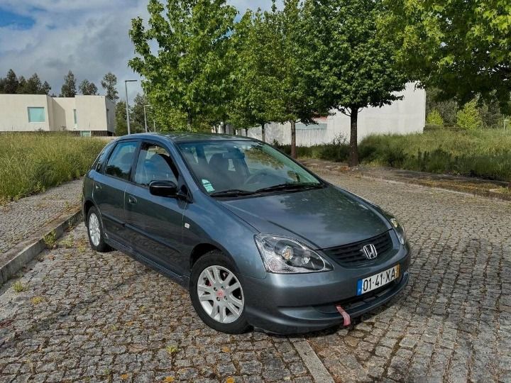 Honda Civic • 2004 • 205,000 km 1