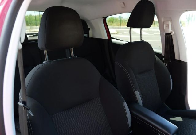 Peugeot 308 • 2016 • 98,000 km 2
