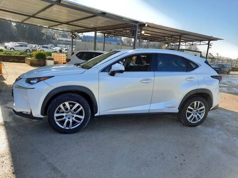 Lexus NX • 2017 • 122,657 km 9
