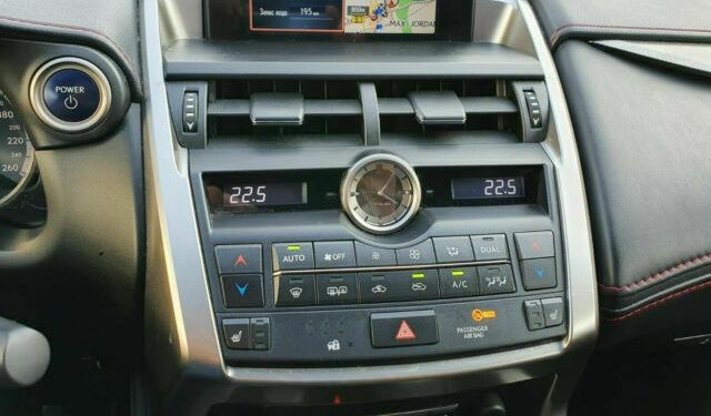 Lexus NX • 2015 • 95,000 km 11