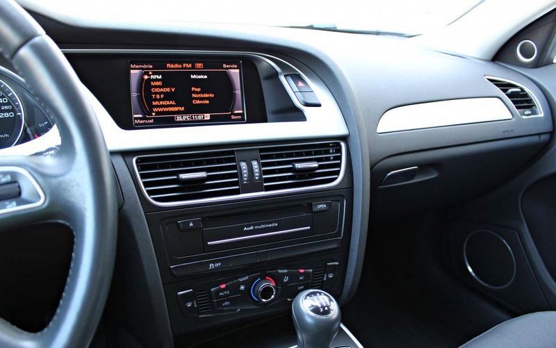 Audi A4 • 2012 • 200,000 km 2