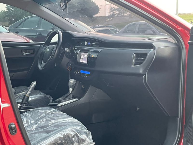 Toyota Corolla • 2015 • 20 km 2