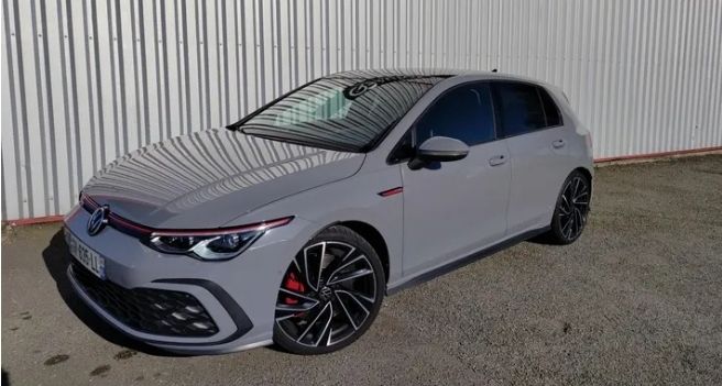 Volkswagen Golf • 2021 • 54,800 km 1