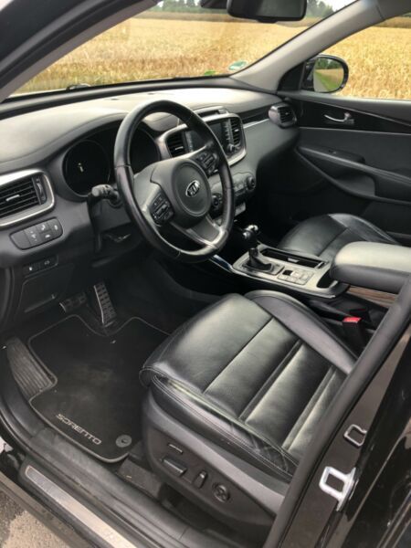 Kia Sorento • 2015 • 131,000 km 5