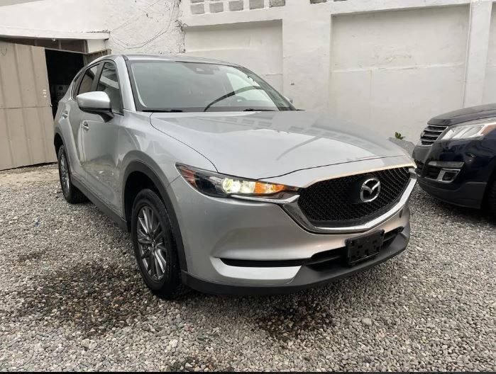 Mazda CX-5 • 2018 • 95,000 km 1