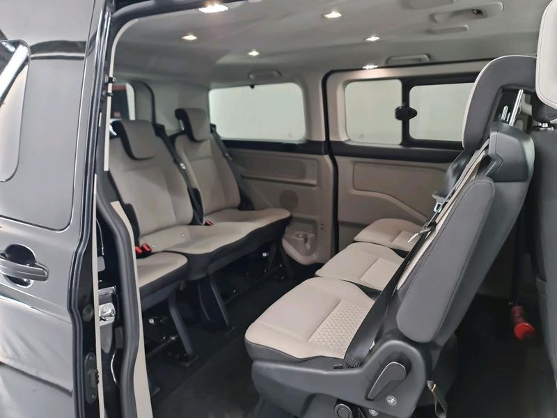 Ford Tourneo Custom • 2022 • 32,600 km 3