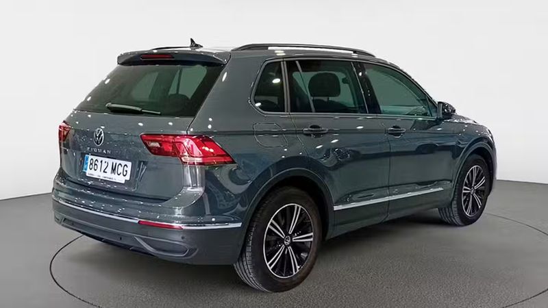 Volkswagen Tiguan • 2022 • 35,214 km 6