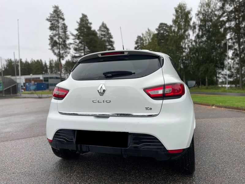 Renault Clio • 2014 • 97,400 km 3