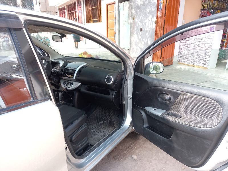 Nissan Note • 2007 • 214,000 km 7