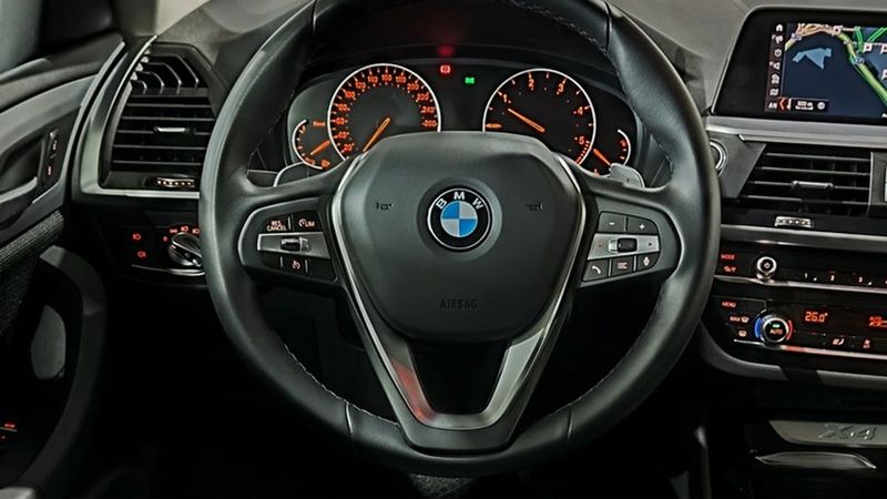 BMW X4 • 2021 • 46,200 km 17