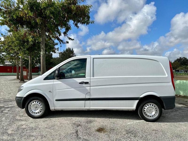 Mercedes-Benz 210 Van • 2006 • 300,000 km 3