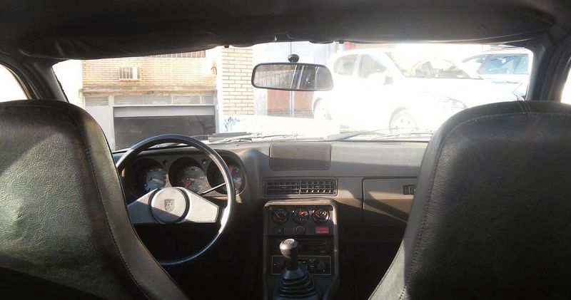 Porsche 924 • 1980 • 60,000 km 6