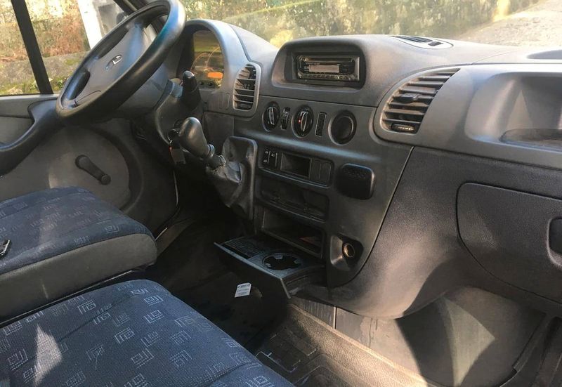 Mercedes-Benz Sprinter • 2003 • 200,000 km 4