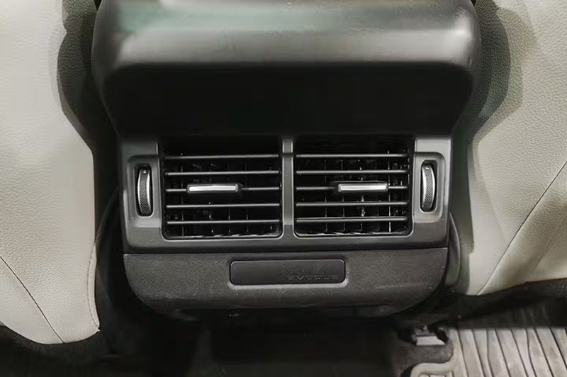 Land Rover Range Rover Evoque • 2022 • 35,424 km 10