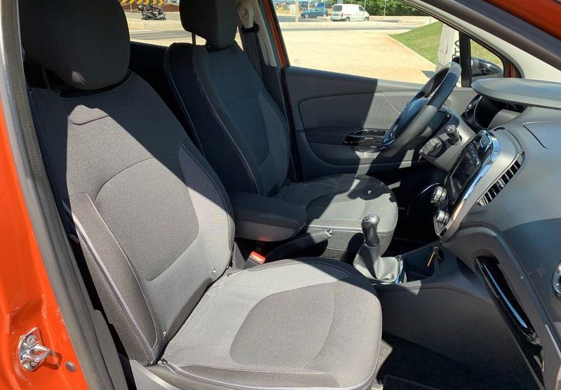 Renault Captur • 2014 • 60,000 km 3