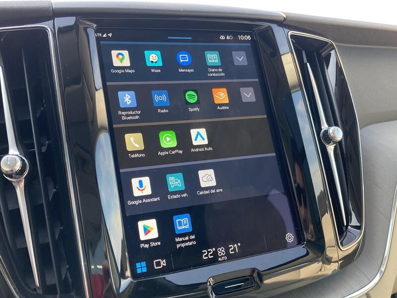 Volvo XC60 • 2024 • 12,819 km 14