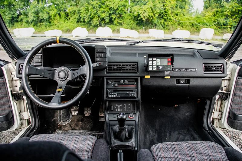 Audi Coupe • 1985 • 101,000 km 3