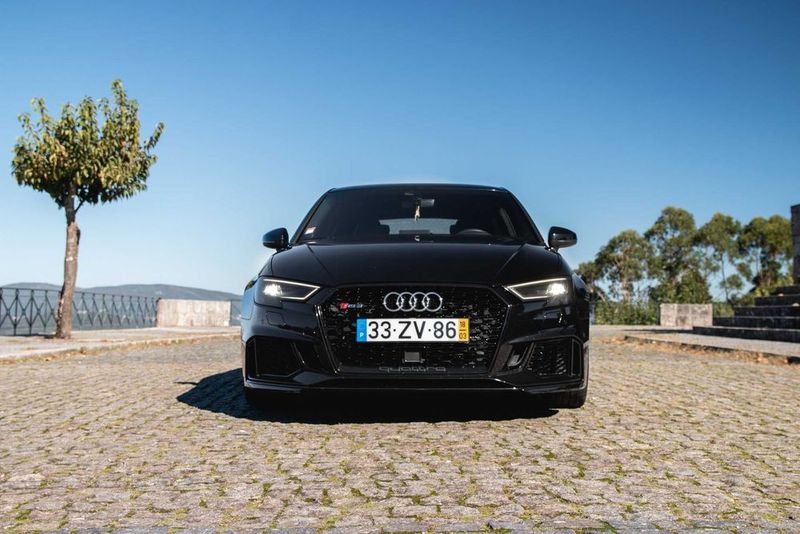 Audi RS 3 • 2018 • 49,000 km 1