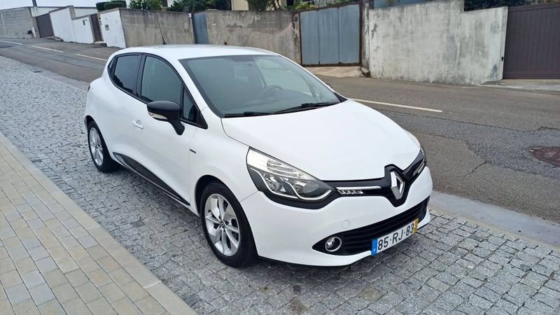 Renault Clio • 2016 • 118,000 km 1