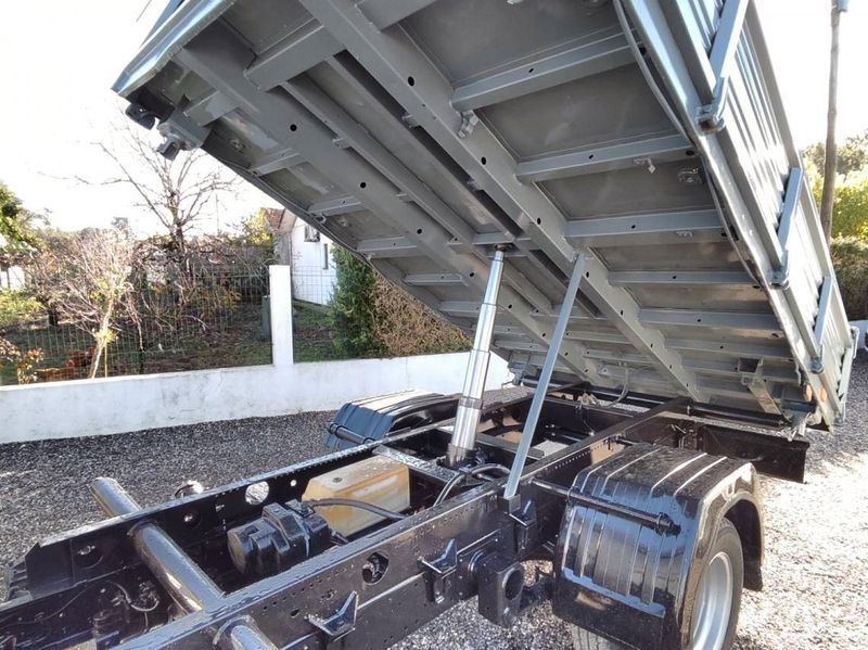 Mitsubishi Fuso canter • 2007 • 189,999 km 2