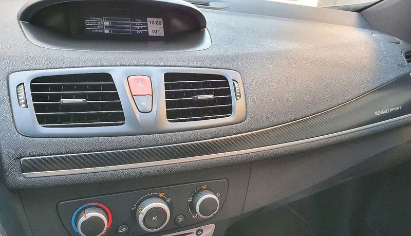 Renault Mégane Coupé • 2010 • 89,999 km 6