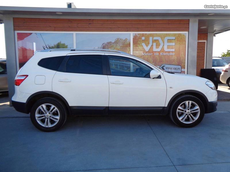 Nissan Qashqai +2 • 2012 • 170,000 km 2