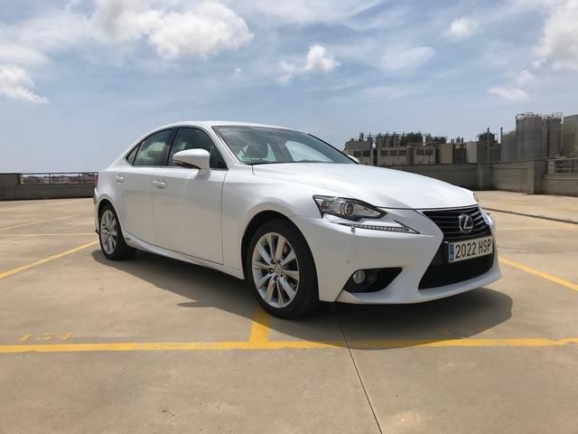 Lexus IS • 2013 • 126,000 km 1