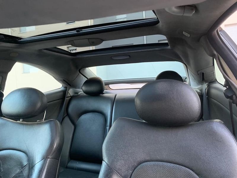 Mercedes-Benz 200 - 300 • 2002 • 98,000 km 7