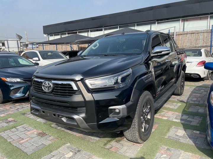 Toyota Hilux • 2020 • 3 km 1