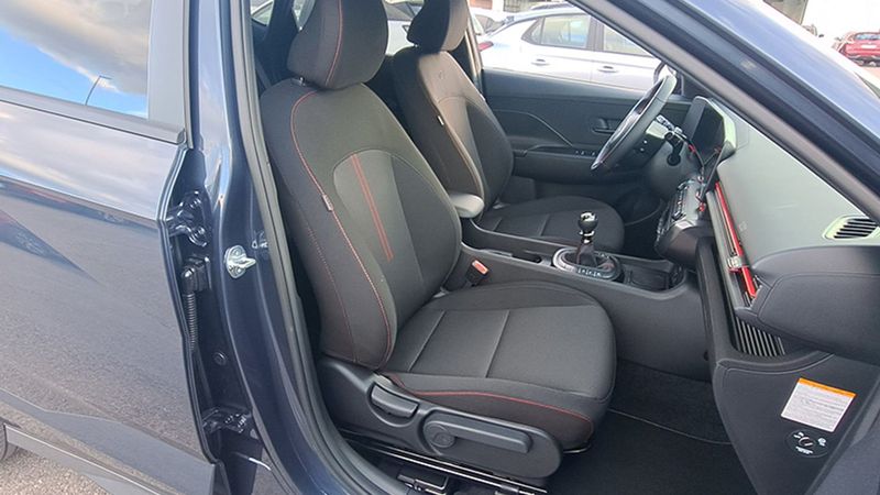 Hyundai Kona • 2023 • 11,832 km 34