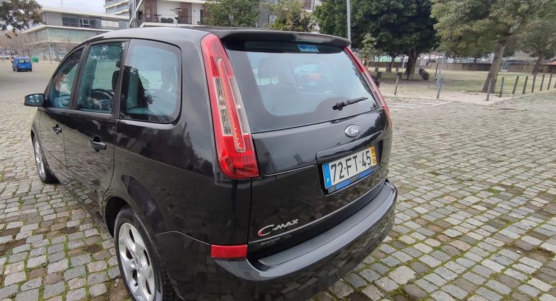 Ford C-Max • 2008 • 223,000 km 4