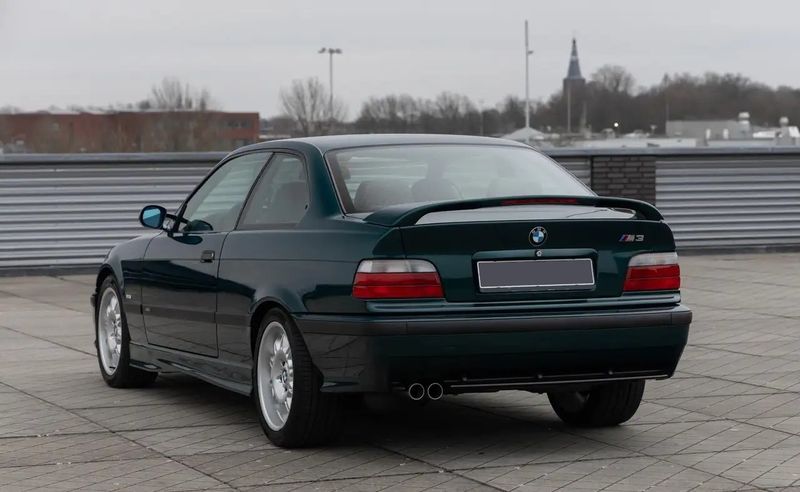 BMW M3 • 1998 • 86,000 km 7