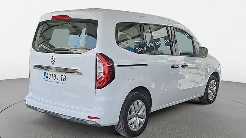 Renault Kangoo • 2021 • 27,131 km 4