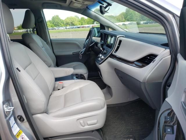 Toyota Sienna • 2017 • 0 km 6