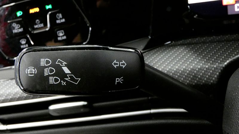 Volkswagen Golf • 2021 • 91,897 km 28