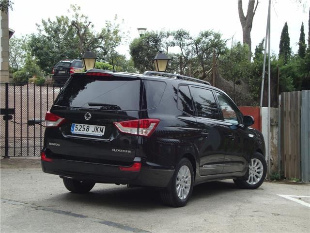 Ssangyong Rodius • 2015 • 118,500 km 9
