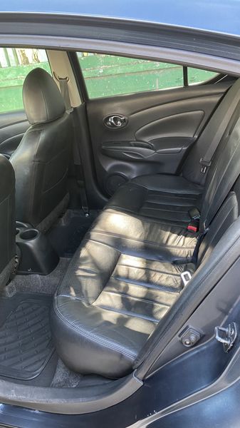 Nissan Versa sense • 2016 • 107,000 km 4