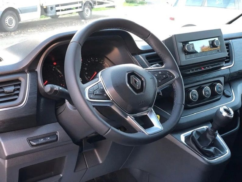 Renault 10 • 2021 • 89,000 km 2