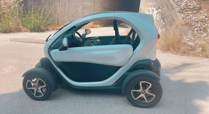 Renault Wind • 2015 • 12,000 km 4